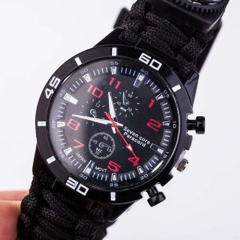 Multifunctioneel buitenhorloge - Outdoor Adventure Kit recensie en prijs
